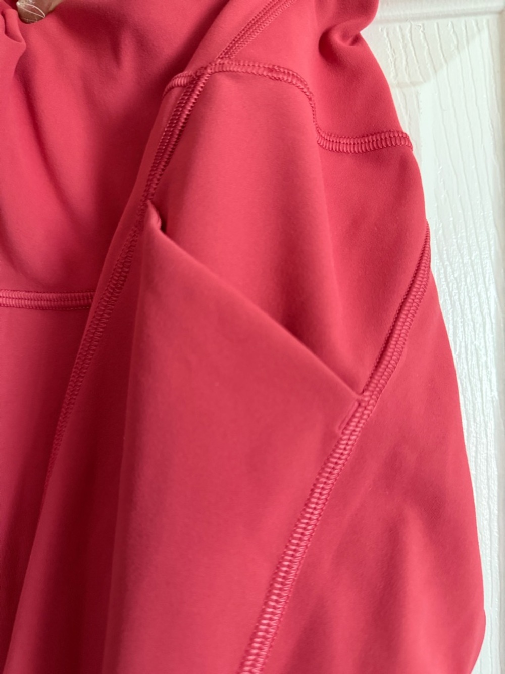 NWOT Lululemon Align Leggings with Pockets in Mulberry Spark - Picture 4 of 5